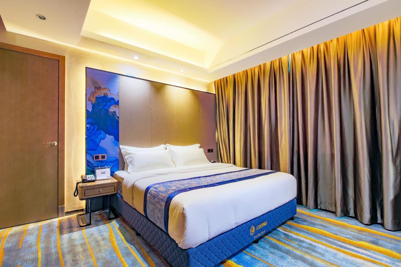Tomorrow West Hotel Шэньчжэнь Экстерьер фото
